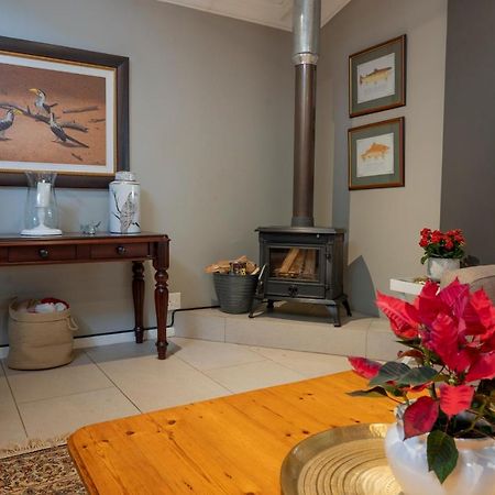 Rueby'S Guesthouse Dullstroom Extérieur photo